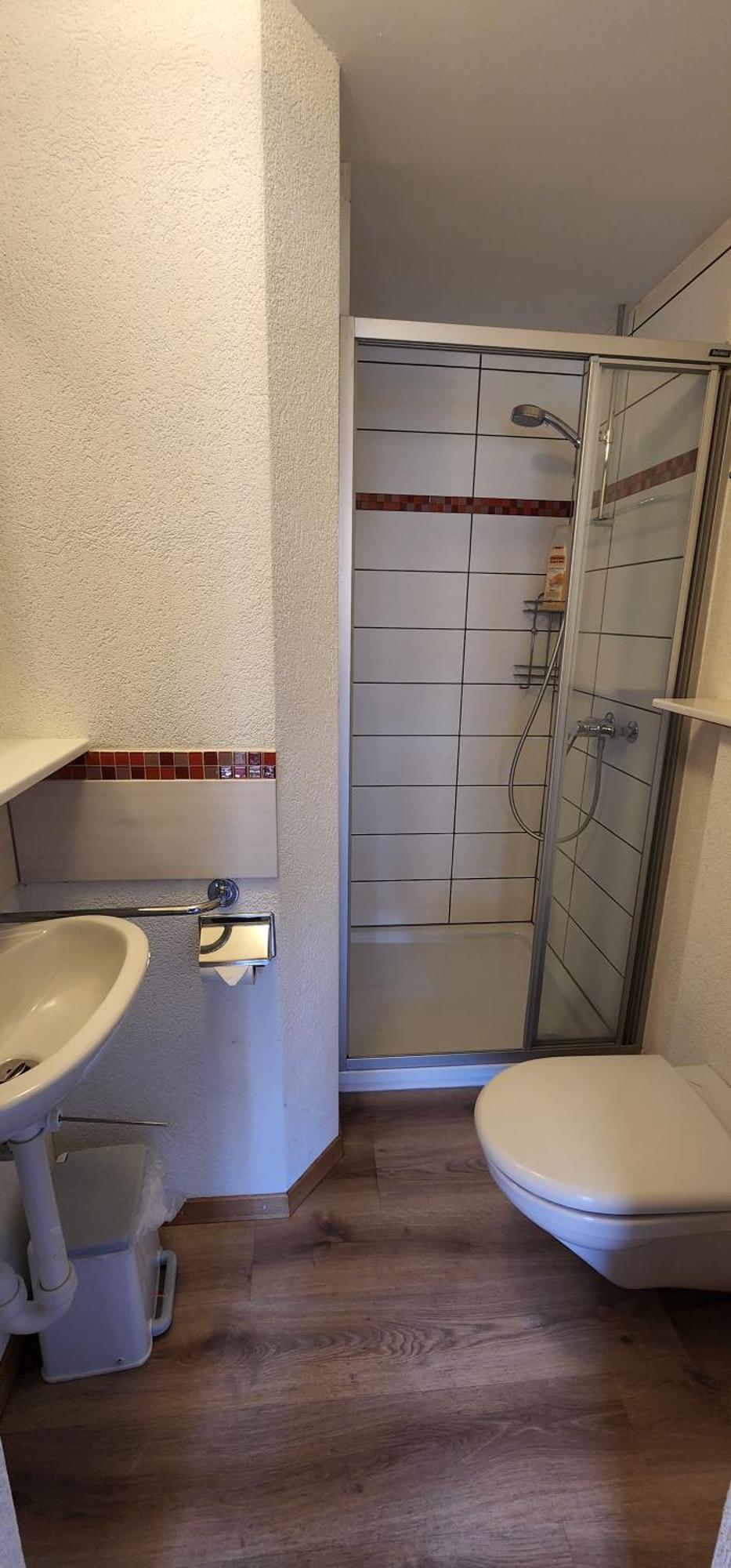 Hotel Tell And Apartments Unterseen Quarto foto