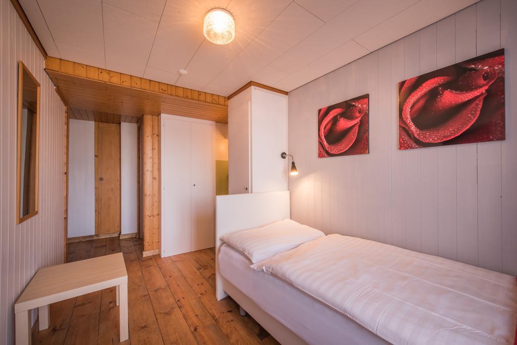 Hotel Tell And Apartments Unterseen Exterior foto